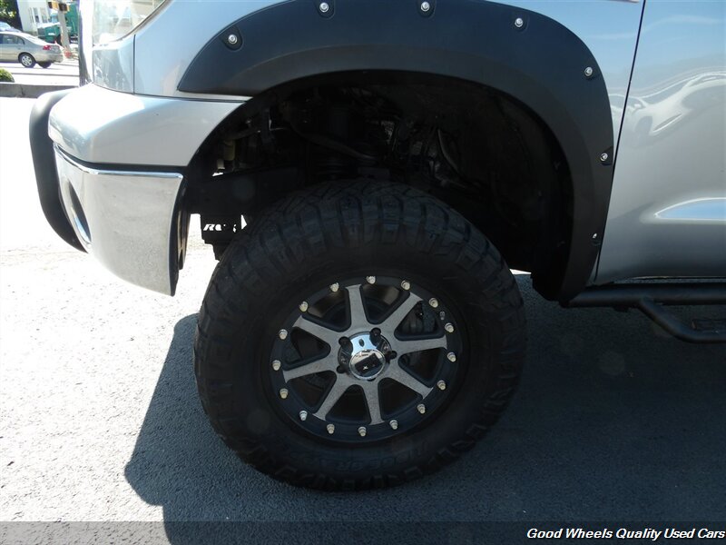 2011 Toyota Tundra SR5 photo 9
