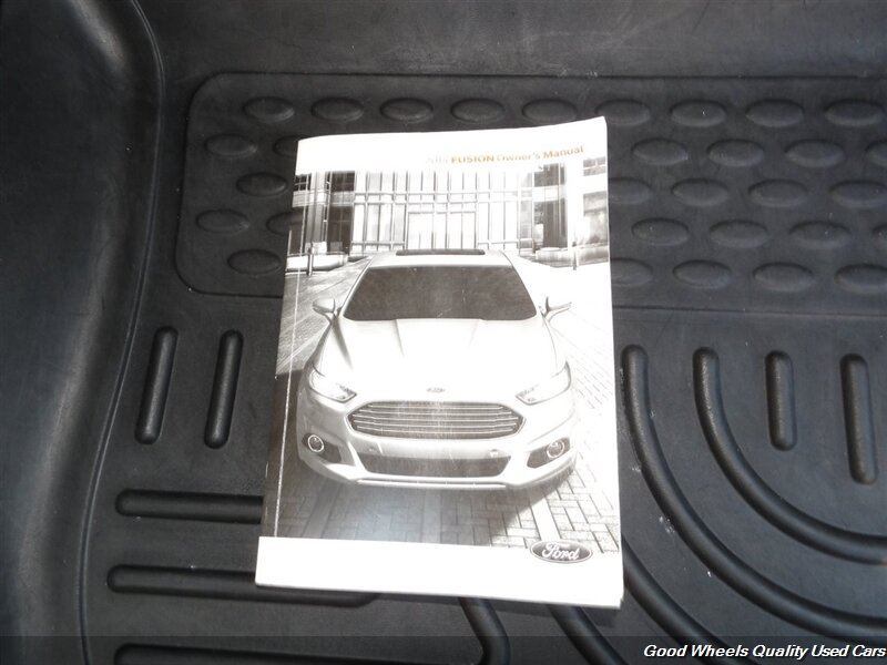 2014 Ford Fusion SE photo 17