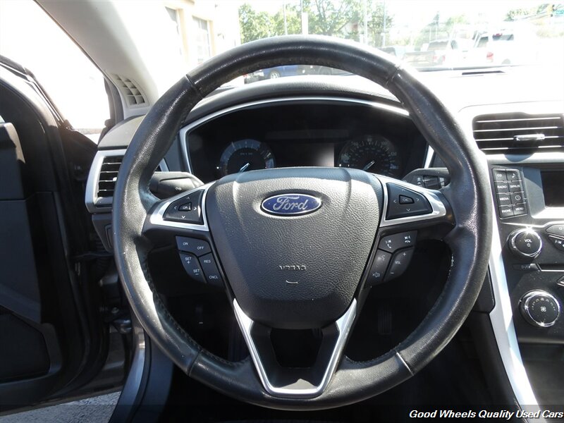2014 Ford Fusion SE photo 14