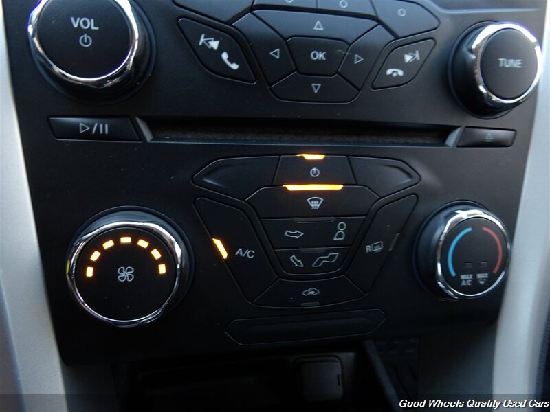 2014 Ford Fusion SE photo 21