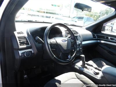 2017 Ford Explorer XLT   - Photo 15 - Glassboro, NJ 08028