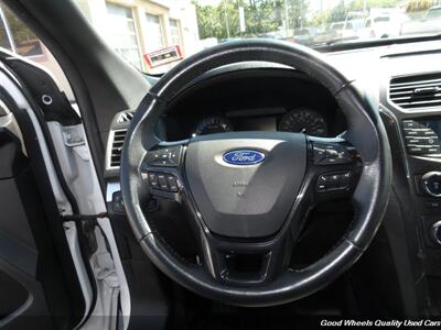 2017 Ford Explorer XLT   - Photo 17 - Glassboro, NJ 08028