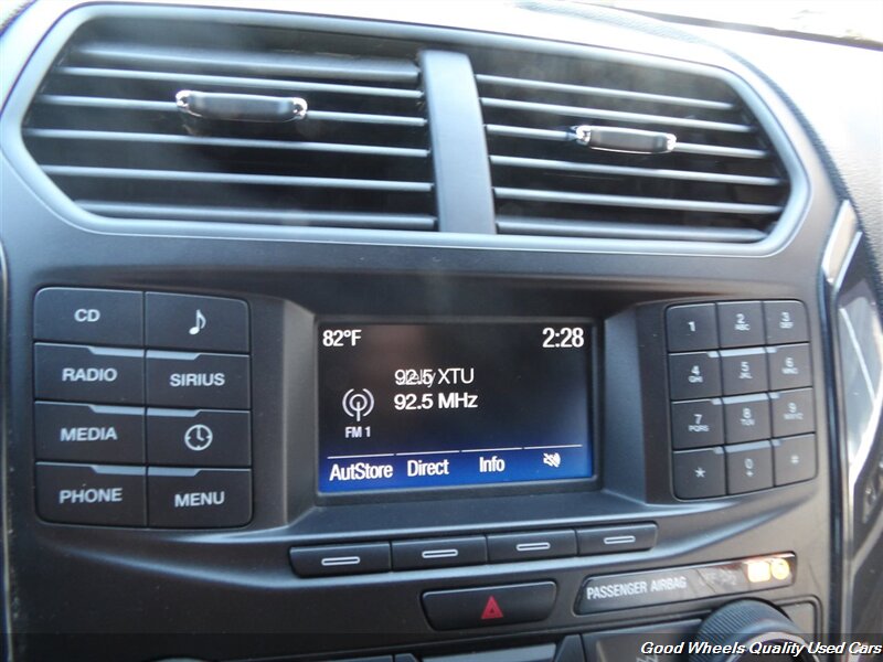 2017 Ford Explorer XLT photo 21