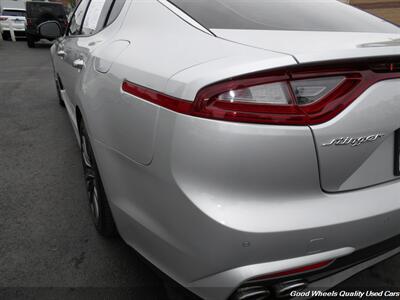 2018 Kia Stinger Premium   - Photo 9 - Glassboro, NJ 08028