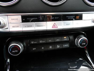 2018 Kia Stinger Premium   - Photo 20 - Glassboro, NJ 08028