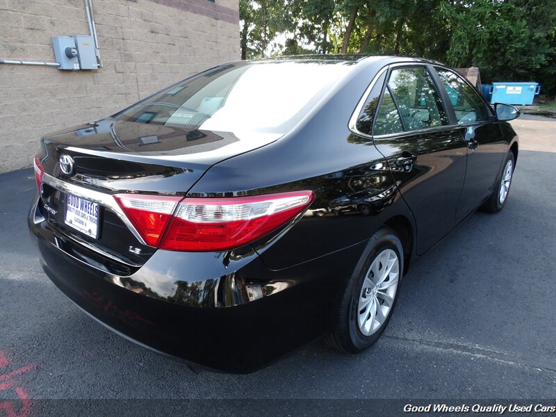 2017 Toyota Camry LE - Photo 5 - Glassboro, NJ 08028