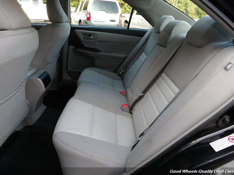 2017 Toyota Camry LE - Photo 13 - Glassboro, NJ 08028