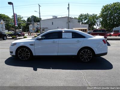 2017 Ford Taurus SEL   - Photo 8 - Glassboro, NJ 08028
