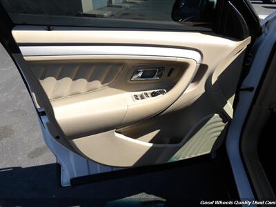 2017 Ford Taurus SEL   - Photo 14 - Glassboro, NJ 08028