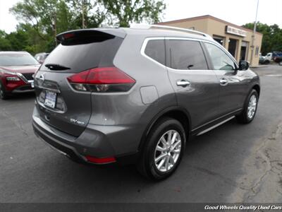 2020 Nissan Rogue SV   - Photo 5 - Glassboro, NJ 08028