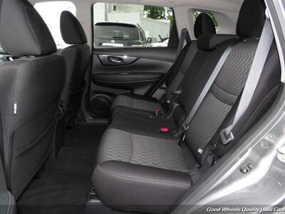 2020 Nissan Rogue SV   - Photo 14 - Glassboro, NJ 08028