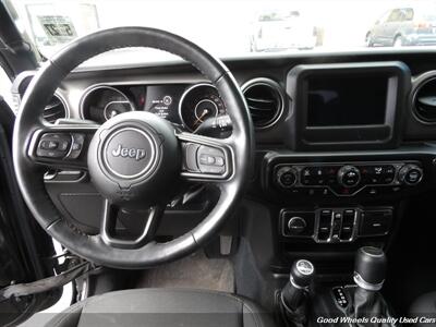2022 Jeep Gladiator Willys   - Photo 18 - Glassboro, NJ 08028