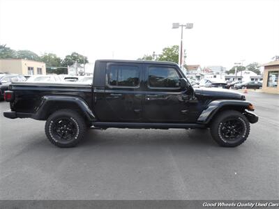 2022 Jeep Gladiator Willys   - Photo 4 - Glassboro, NJ 08028