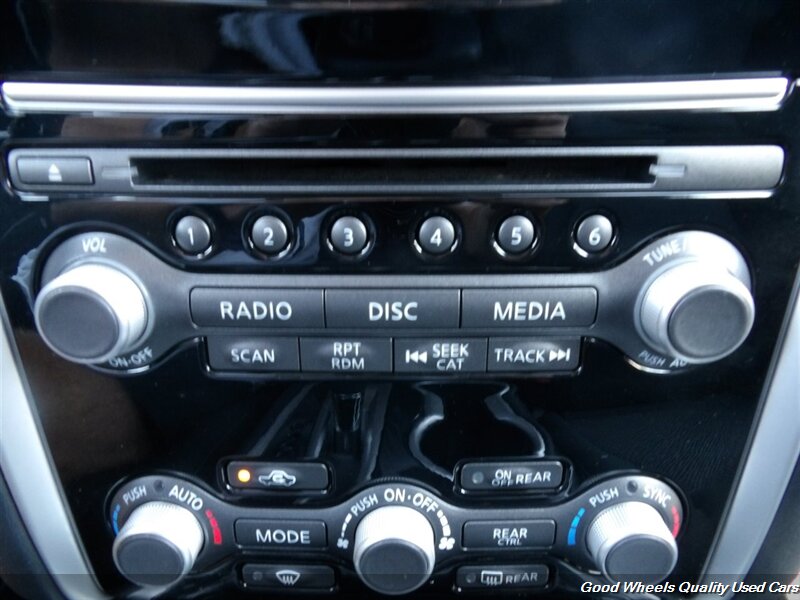 2020 Nissan Pathfinder SV photo 24