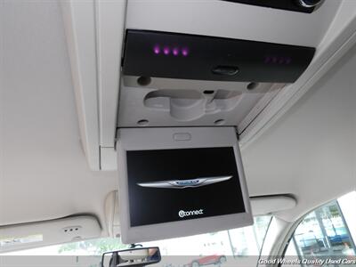2015 Chrysler Town & Country Touring-L Braun Handicap Van - Photo 23 - Glassboro, NJ 08028