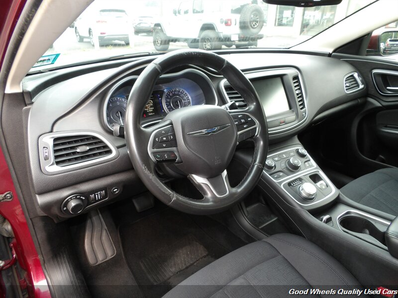 2016 Chrysler 200 Limited - Photo 12 - Glassboro, NJ 08028