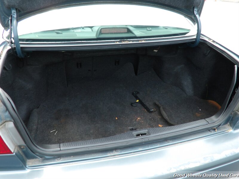 2001 Toyota Camry LE - Photo 9 - Glassboro, NJ 08028