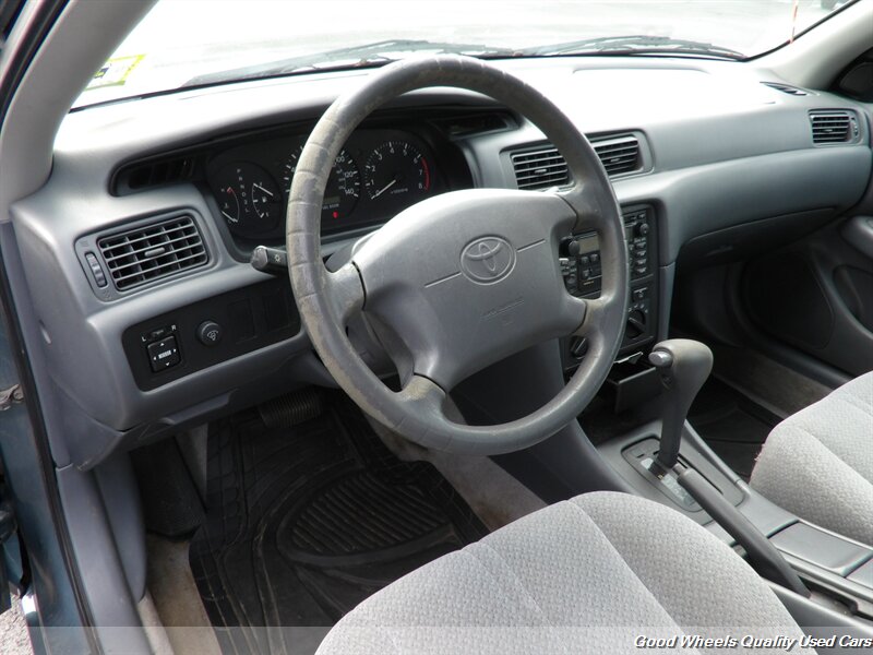 2001 Toyota Camry LE - Photo 5 - Glassboro, NJ 08028