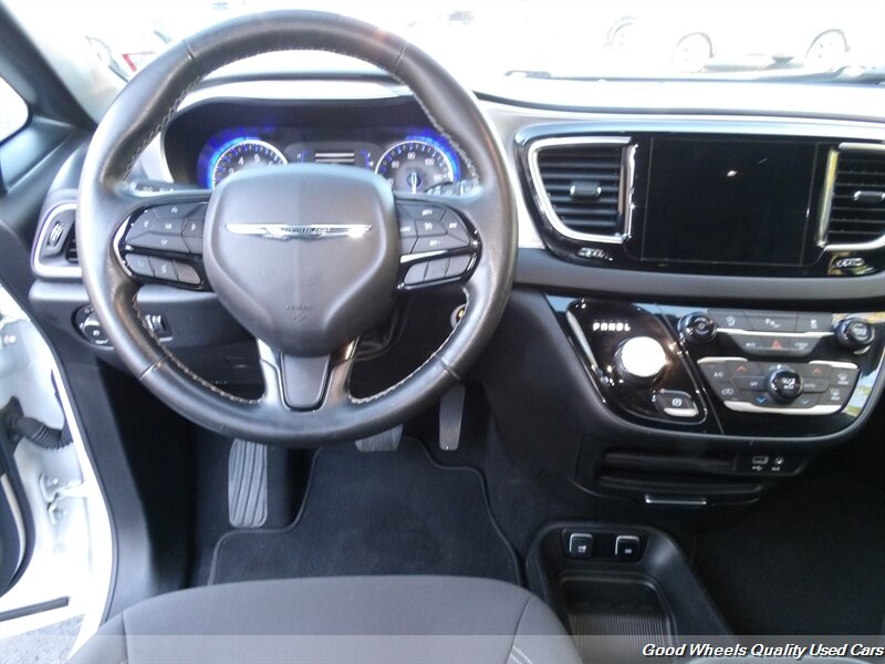 2019 Chrysler Pacifica Touring Plus - Photo 14 - Glassboro, NJ 08028