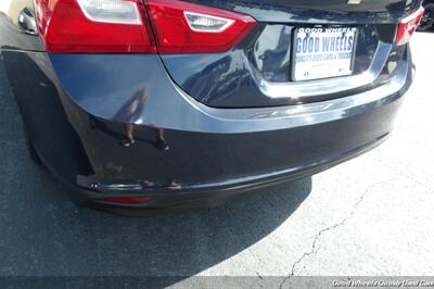 2017 Chevrolet Malibu LS   - Photo 12 - Glassboro, NJ 08028