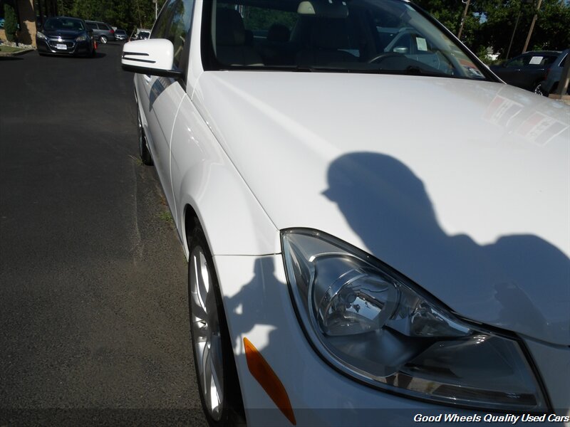 2013 Mercedes-Benz C 300 Sport 4MATIC - Photo 10 - Glassboro, NJ 08028