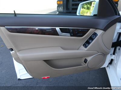 2013 Mercedes-Benz C 300 Sport 4MATIC - Photo 26 - Glassboro, NJ 08028