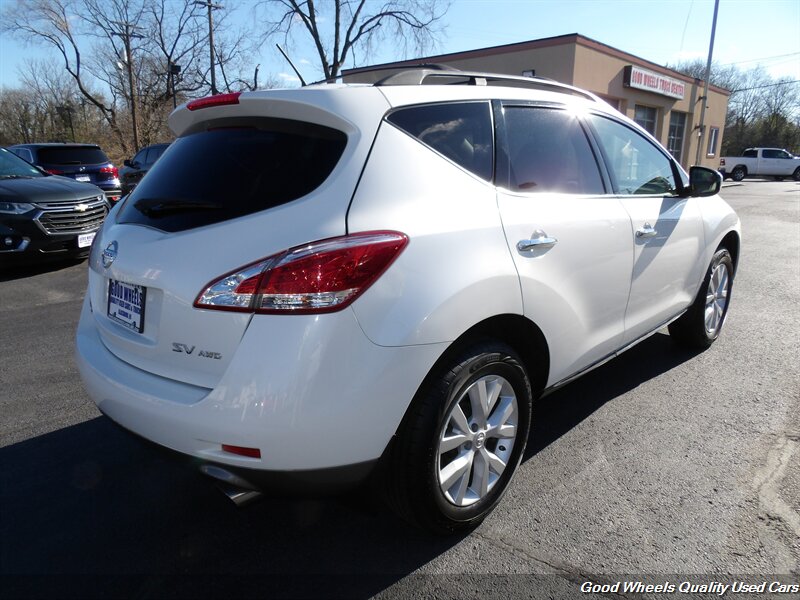 2012 Nissan Murano SV photo 2