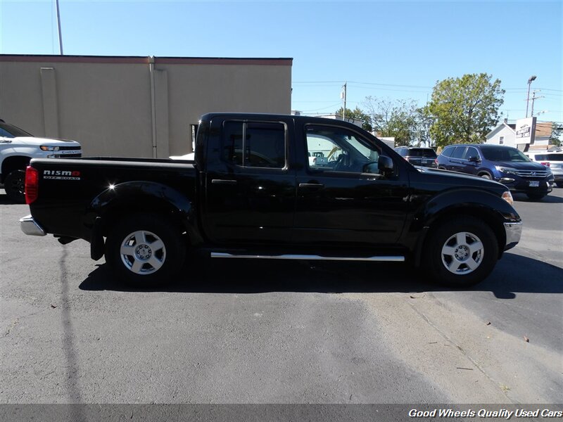 2006 Nissan Frontier SE photo 2