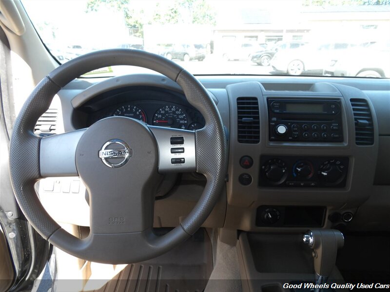 2006 Nissan Frontier SE photo 15