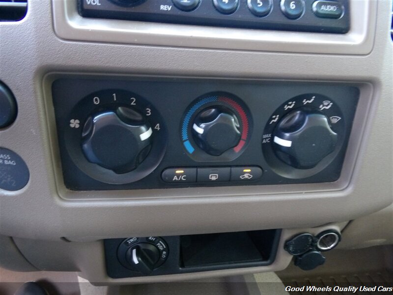 2006 Nissan Frontier SE photo 21