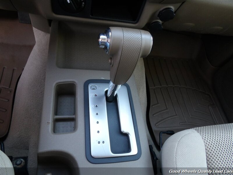 2006 Nissan Frontier SE photo 24