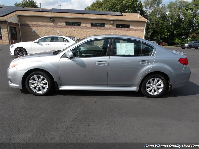 2012 Subaru Legacy 2.5i Premium photo 7