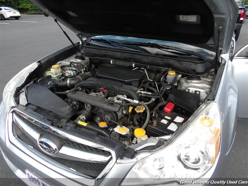 2012 Subaru Legacy 2.5i Premium photo 22