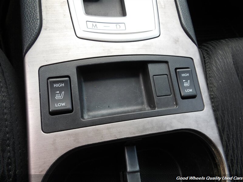 2012 Subaru Legacy 2.5i Premium photo 18