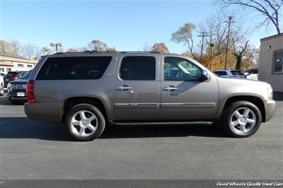 2013 Chevrolet Suburban LTZ   - Photo 4 - Glassboro, NJ 08028