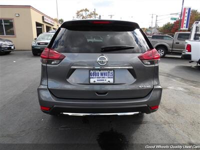 2018 Nissan Rogue SV   - Photo 6 - Glassboro, NJ 08028