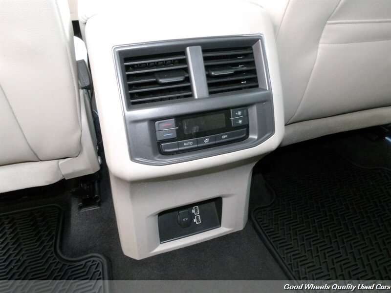 2019 Volkswagen Atlas V6 SE R-Line 4Motion - Photo 16 - Glassboro, NJ 08028