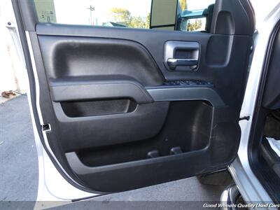 2017 Chevrolet Silverado 2500HD LT - Photo 24 - Glassboro, NJ 08028