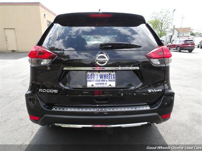 2017 Nissan Rogue SV   - Photo 6 - Glassboro, NJ 08028