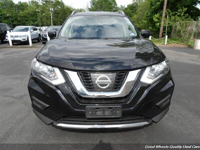 2017 Nissan Rogue SV   - Photo 2 - Glassboro, NJ 08028
