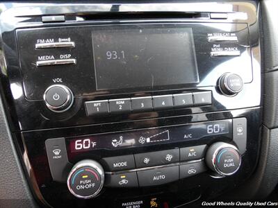 2017 Nissan Rogue SV   - Photo 18 - Glassboro, NJ 08028