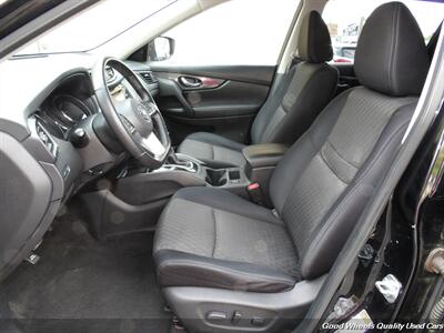 2017 Nissan Rogue SV   - Photo 13 - Glassboro, NJ 08028