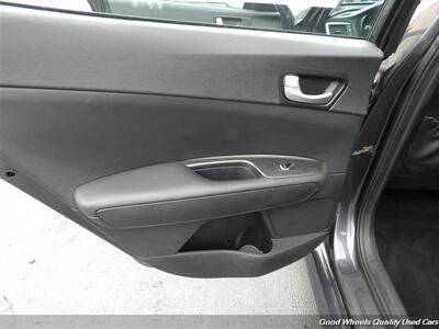 2017 Kia Optima LX   - Photo 17 - Glassboro, NJ 08028