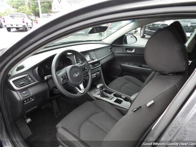 2017 Kia Optima LX   - Photo 12 - Glassboro, NJ 08028