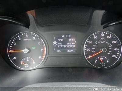 2017 Kia Optima LX   - Photo 20 - Glassboro, NJ 08028