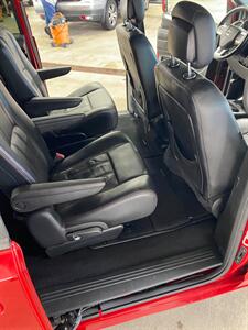 2016 Dodge Grand Caravan R/T   - Photo 9 - Metropolis, IL 62960