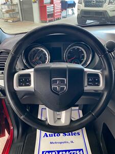 2016 Dodge Grand Caravan R/T   - Photo 18 - Metropolis, IL 62960