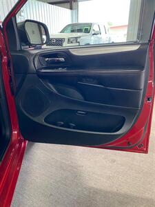 2016 Dodge Grand Caravan R/T   - Photo 16 - Metropolis, IL 62960