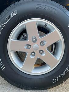 2009 Jeep Wrangler Unlimited X - Photo 24 - Metropolis, IL 62960