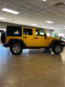 2009 Jeep Wrangler X  Unlimited - Photo 6 - Metropolis, IL 62960